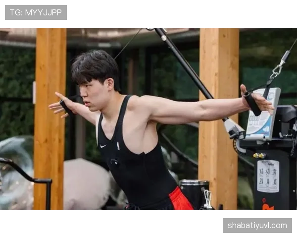 杨瀚森喝蛋白粉像喝水，冰箱里塞满牛排，这自律谁顶得住