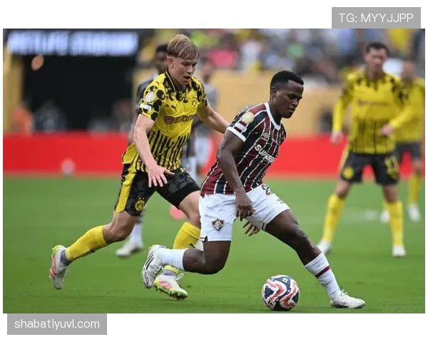 多特蒙德比赛管理能力短板显现，从领先优势到崩盘局面逐步反映